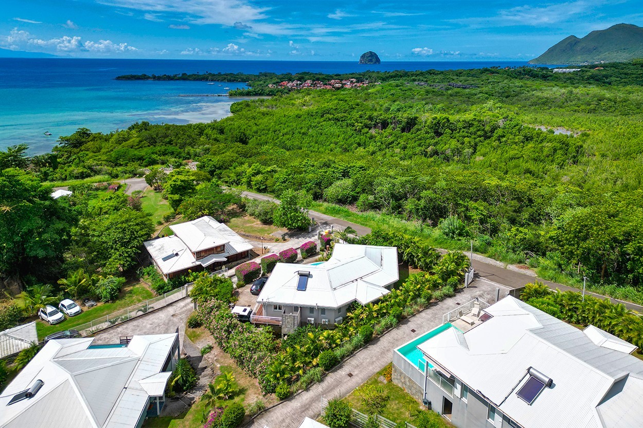 Martinique Diamant Location Villa de luxe jusqu'à 11 chambres 31 personnes - Les 3 villas vue mer